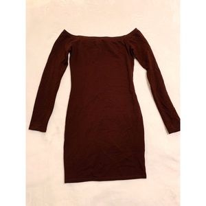 Off shoulder maroon bodycon dress from Forever 21